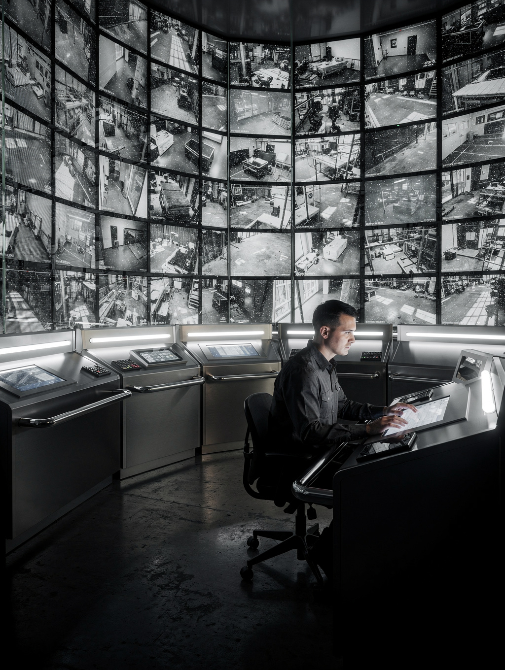 Security command center monitoring operations